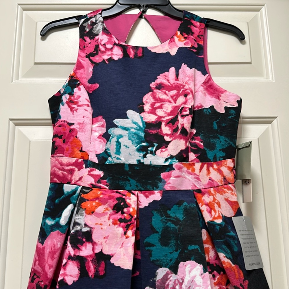 Eliza J. Fit and flare dress 4P NWT